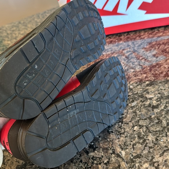 Nike Air Max 1 ltr premium Red leather Sneakers EUC 10.5 - Picture 10 of 16